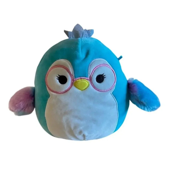 Raina the Penguin 8 in Squishmallow - Picture 1 of 3